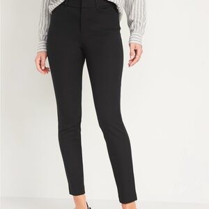 NWT Old Navy High-Waisted Pixie Skinny Pants